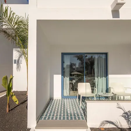 Oasis Lanz Mate Отель 4*