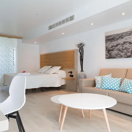 Oasis Lanz Mate Costa Teguise