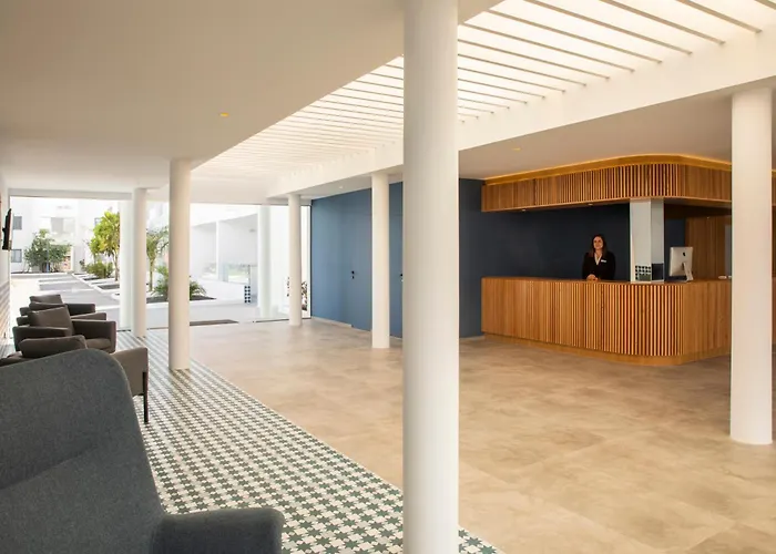 Hotel Oasis Lanz Mate 4*