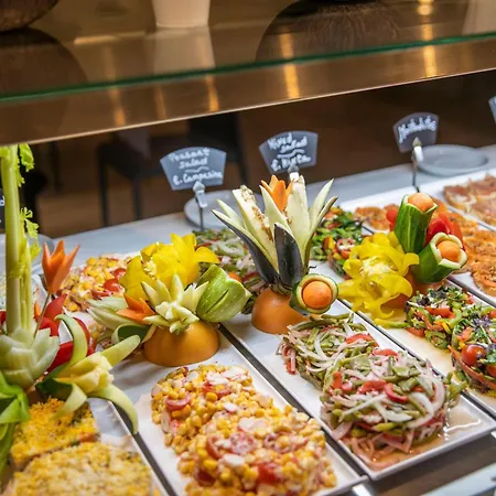 Oasis Lanz Mate Ξενοδοχείο