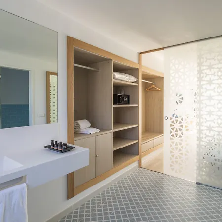 Oasis Lanz Mate Ξενοδοχείο