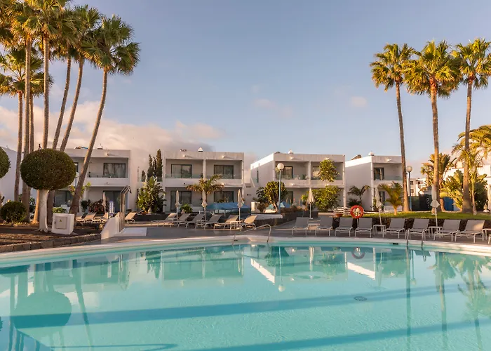 Oasis Lanz Mate Отель 4*