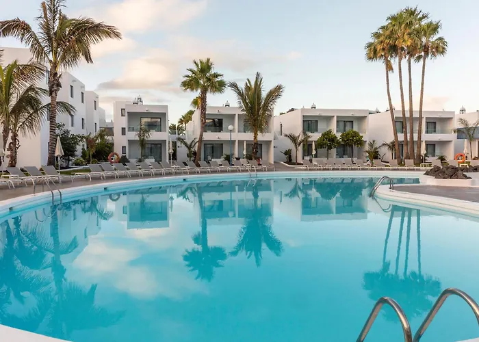 Oasis Lanz Mate Отель 4*