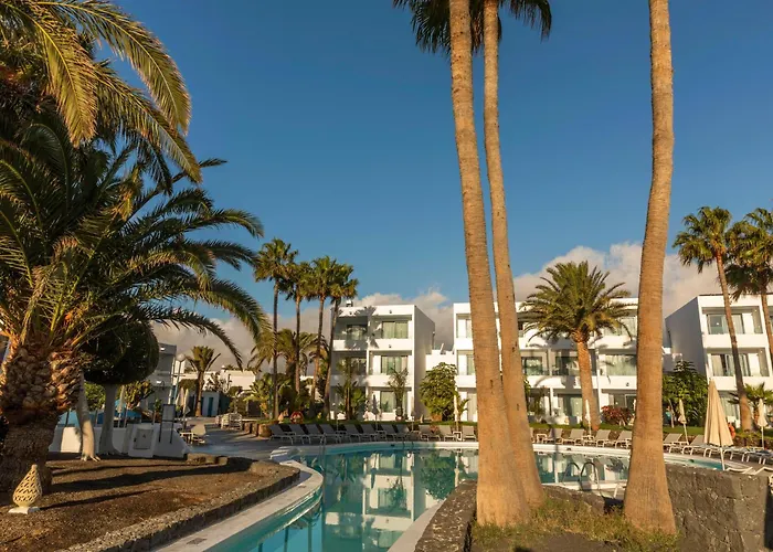 Oasis Lanz Mate Отель 4*