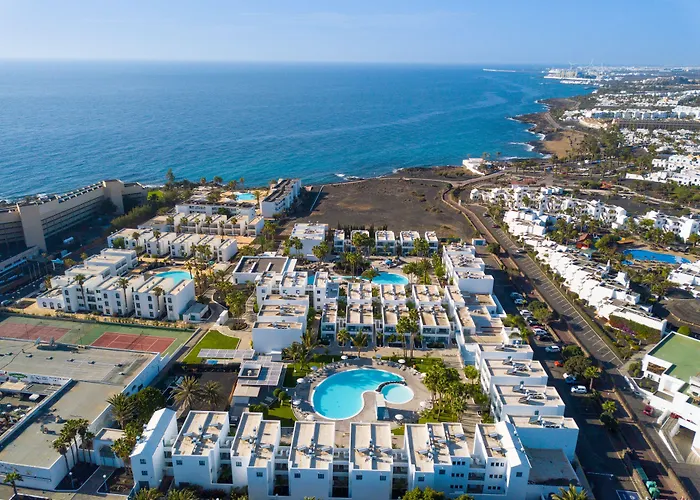 Отель Oasis Lanz Mate 4*