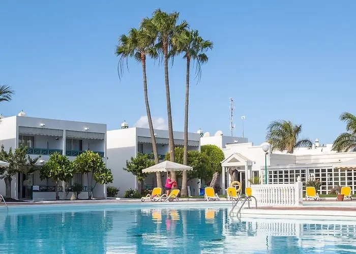 Отель Oasis Lanz Mate